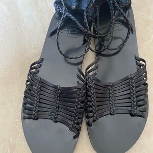 B makowsky Black Braided Sandals